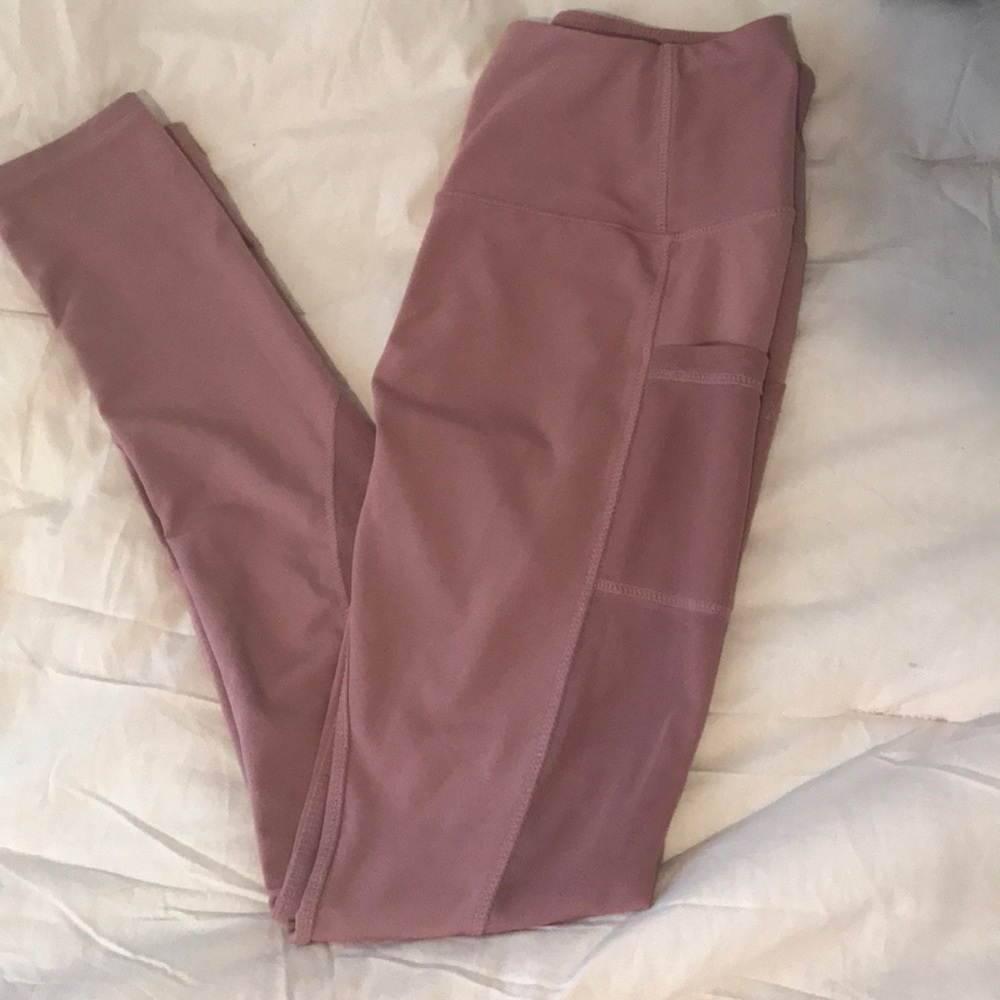 Medium pink leggings